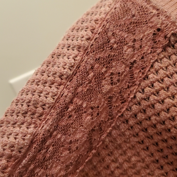 Blush Pink Pullover Knit Top (no tag) Size Large/Xlarge - Picture 3 of 3